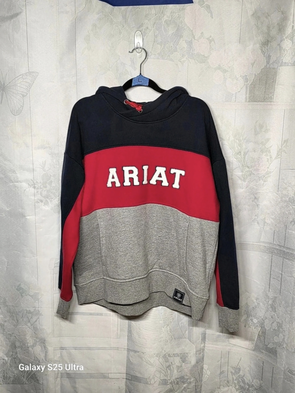 Ariat Rabere Team Hoodie Color Block Black & Red Large